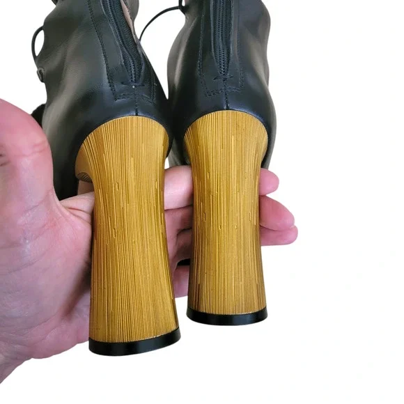 Gucci Heloise Black Leather Lace Up Pom Pom High Heeled Boots 6.5 36.5 409230 - Picture 8 of 17